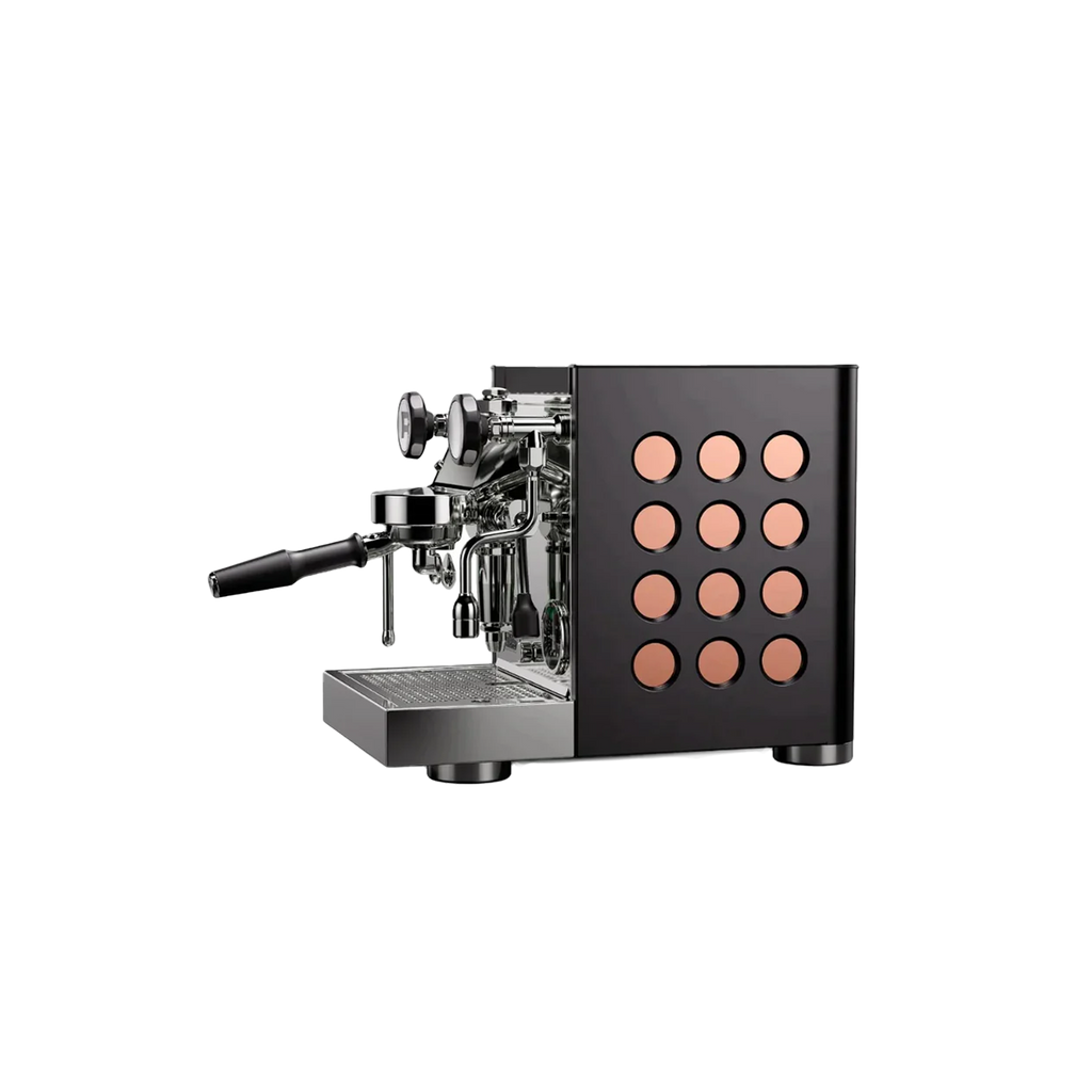  روكيت أبارتمنتو TCA (أسود/نحاسي)