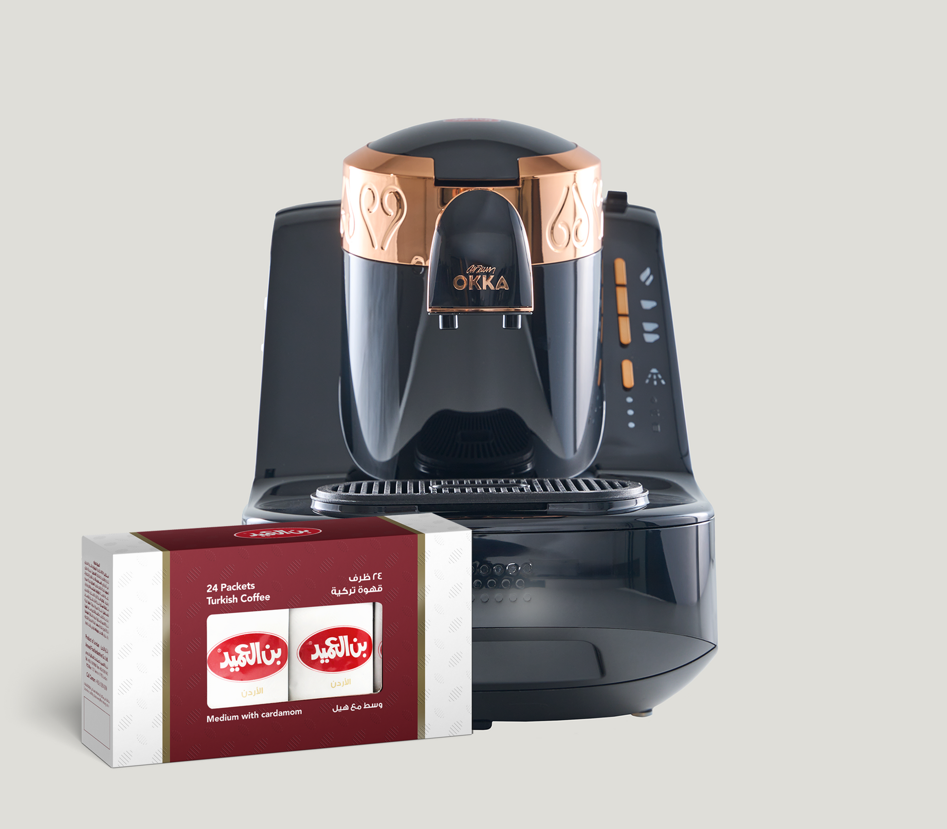 Automatic Okka Turkish coffee maker, black and gold finish